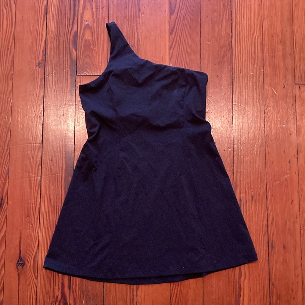 One shoulder exercise dress